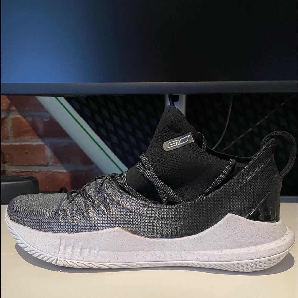 UA Curry 5 Basketball Shoes
